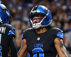 Lions skill player waiting for the snap